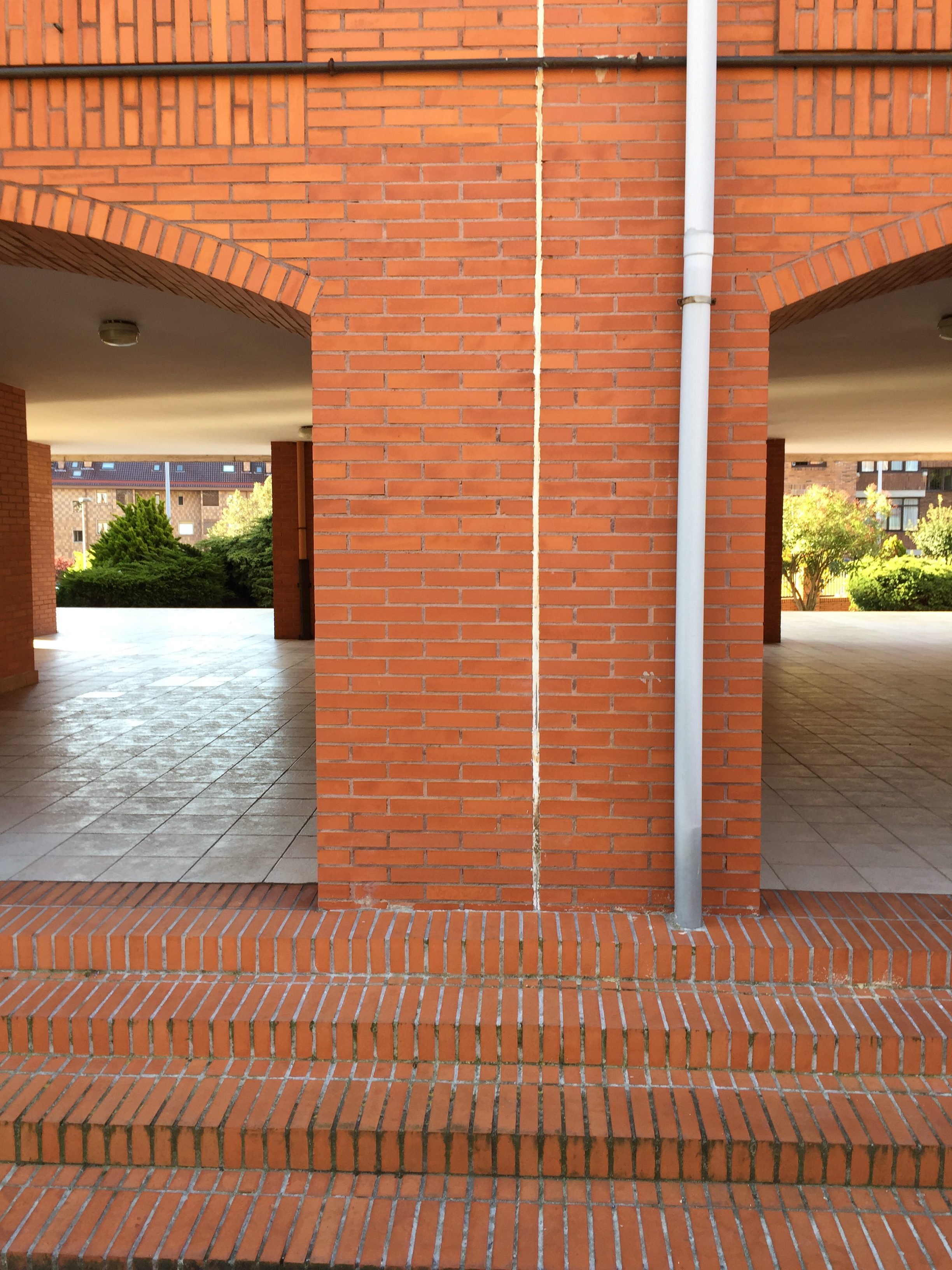 trabajos verticales Torrelavega sin andamio reparación fachada